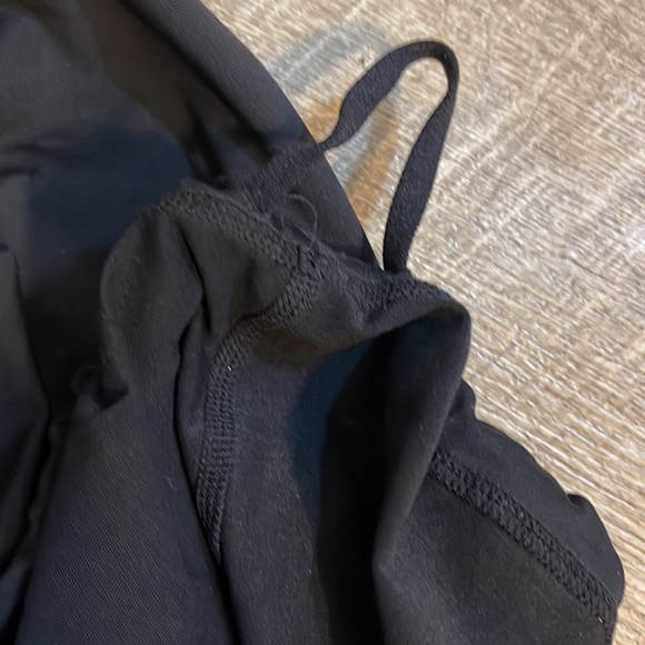 Lululemon black tank top - Picture 3 of 5